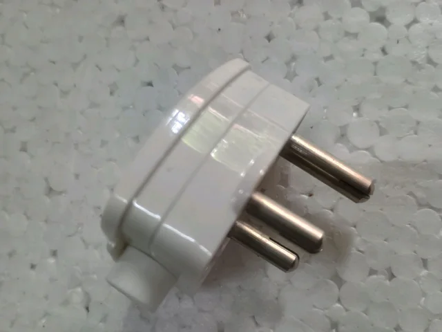 Mantex 16A 3 Pin Plug Top 240V (White, Pack of 1)