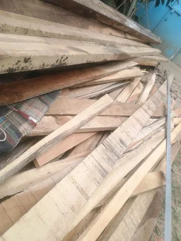 Accessories Roy Expert carpenters available for all kinds of woodworking! Message us on WhatsApp to get started.