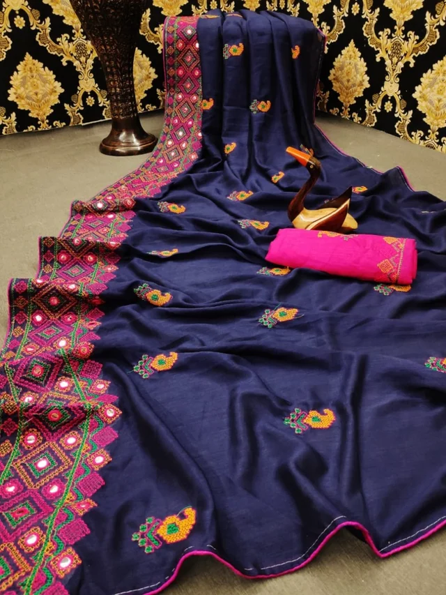 🧶Saree Fabric: Nakoda Vichitra🧶Blouse: Separate Blouse Piece🧶Blouse Fabric: Banglory🧶Work : Mirror work🧶Multipack: Single🧶Sizes:Free Size (Saree Length Size: 5.5 m, 🧶Blouse Length Size: 0.8 m)💰 - A