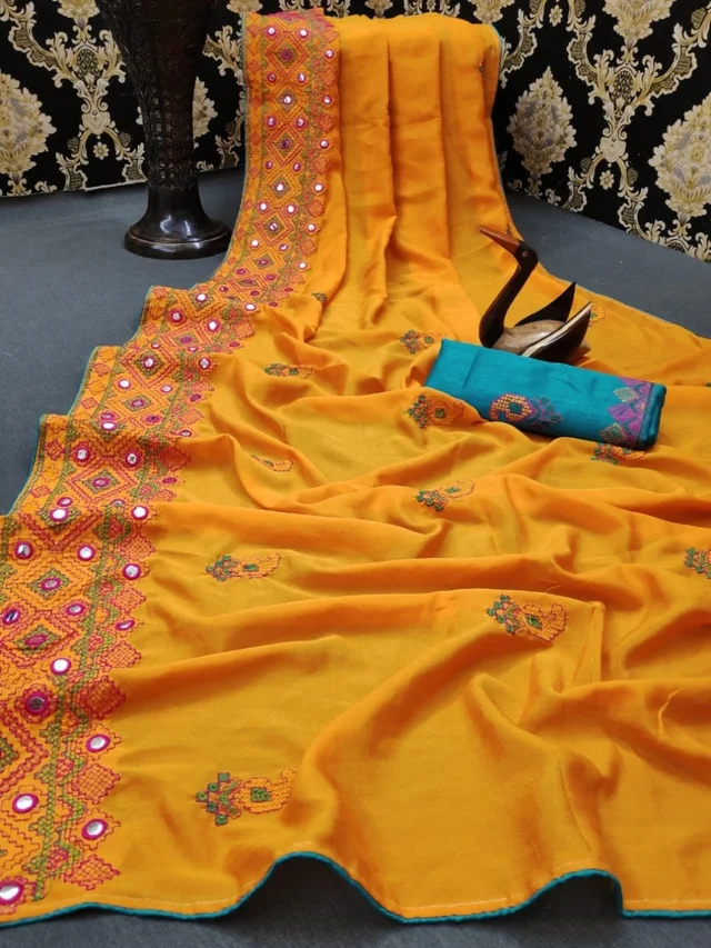 🧶Saree Fabric: Nakoda Vichitra🧶Blouse: Separate Blouse Piece🧶Blouse Fabric: Banglory🧶Work : Mirror work🧶Multipack: Single🧶Sizes:Free Size (Saree Length Size: 5.5 m, 🧶Blouse Length Size: 0.8 m)💰 - A