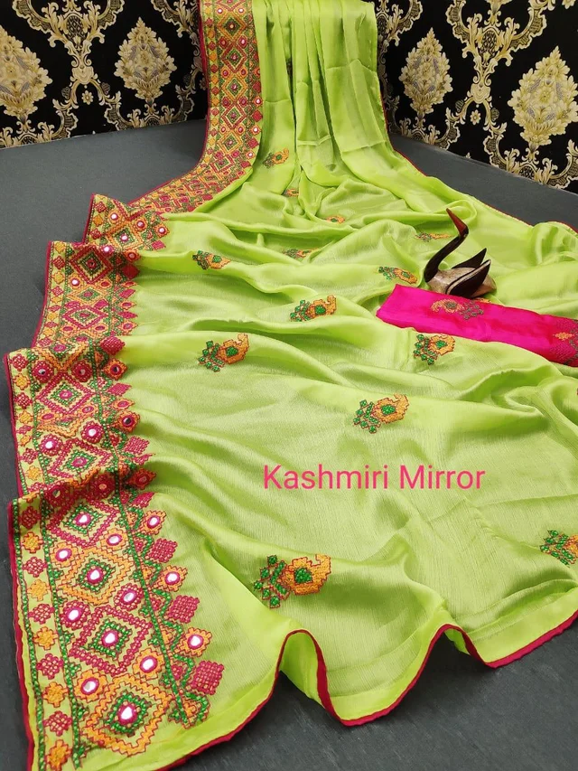 🧶Saree Fabric: Nakoda Vichitra🧶Blouse: Separate Blouse Piece🧶Blouse Fabric: Banglory🧶Work : Mirror work🧶Multipack: Single🧶Sizes:Free Size (Saree Length Size: 5.5 m, 🧶Blouse Length Size: 0.8 m)💰 - B
