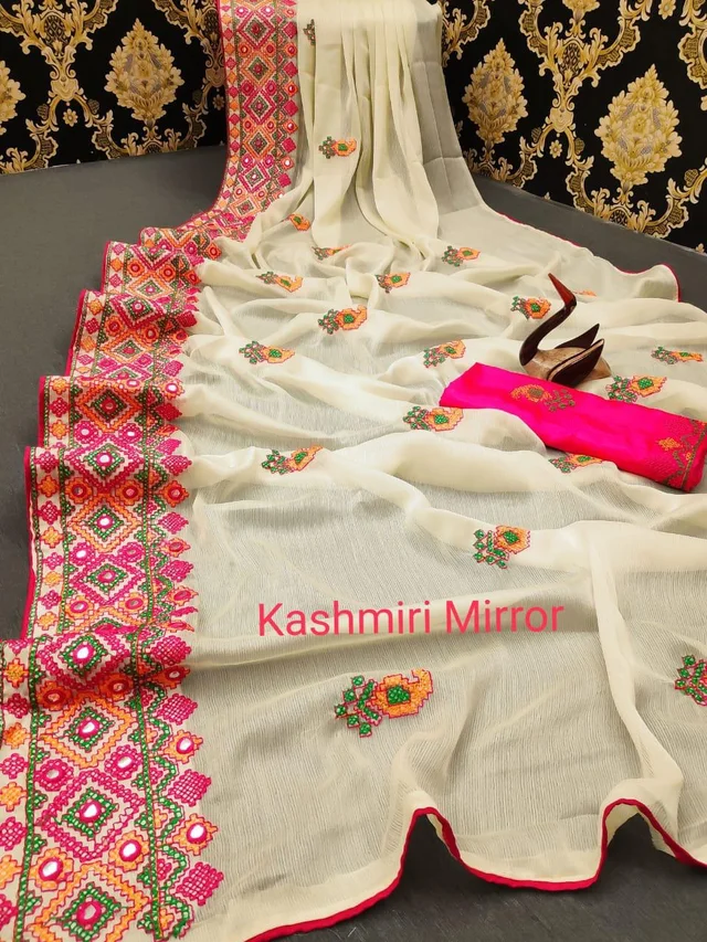 🧶Saree Fabric: Nakoda Vichitra🧶Blouse: Separate Blouse Piece🧶Blouse Fabric: Banglory🧶Work : Mirror work🧶Multipack: Single🧶Sizes:Free Size (Saree Length Size: 5.5 m, 🧶Blouse Length Size: 0.8 m)💰 - G