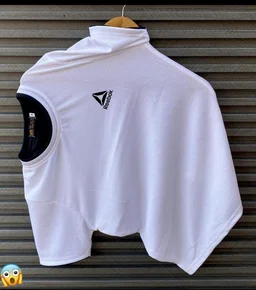 Rebook T Shirt For Men Stylish And Clasy Lock - M