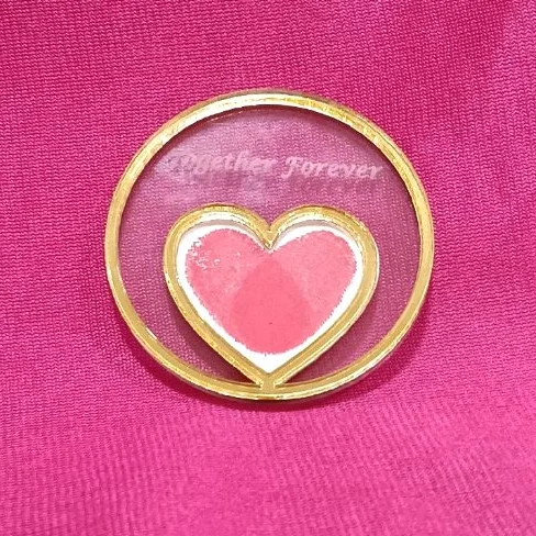 Thumb Print Magnet - Round Shape - Clear Acrylic Base with Gold Acrylic Topped