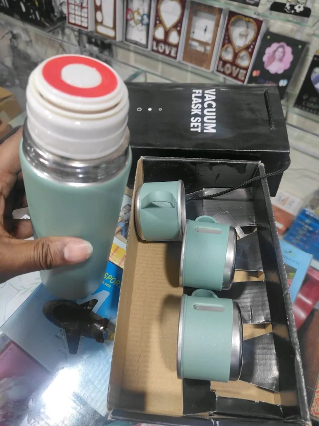 Engraved - Vaccum Flask Hot & Cold 500ml Steel Bottle with 2 Cups set - Green Color - Blank Material