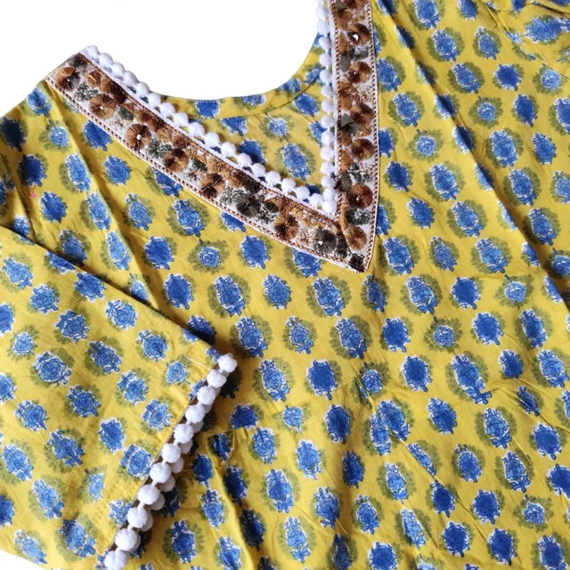 Women's Cotton Ikat Print Straight Kurta- Yellow & Blue