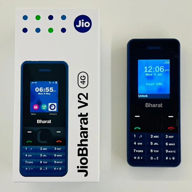Jio Bharat V2 (4G) Phone with Jio Cinema, Jio Saavn, Pay (UPI), Long Lasting Battery, LED Torch, Digital Camera | Blue | Locked for Jio Network (Blue)