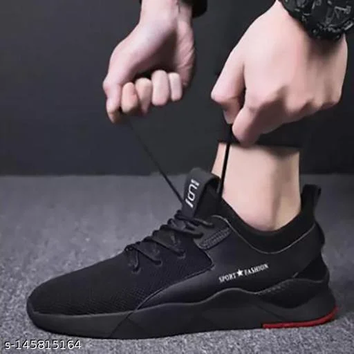 Sports Black Solid Running Shoes For Men - Black, 6