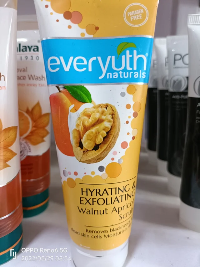 Everyuth Walnut Scrub - 100g
