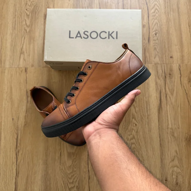 SMOOTH LEATHER SNEAKER (SLS01) - UK 6