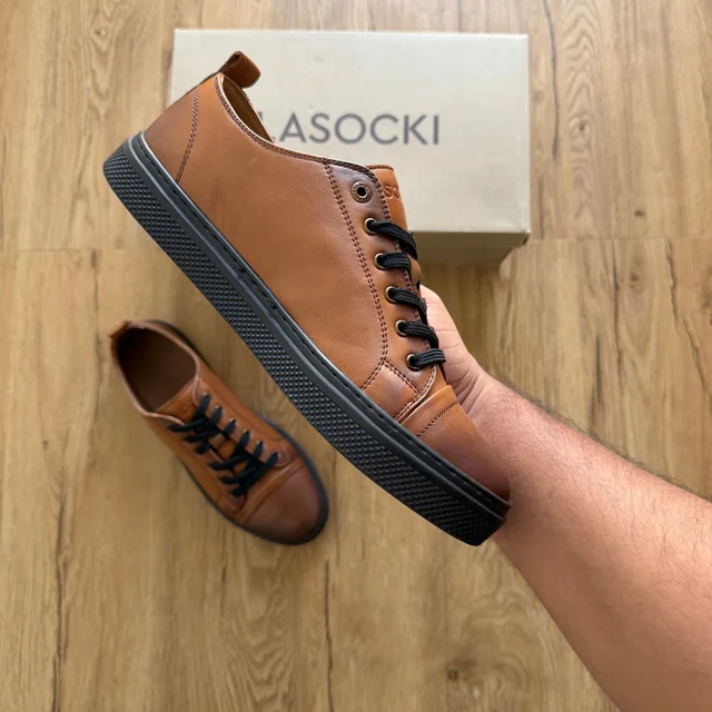 SMOOTH LEATHER SNEAKER (SLS01) - UK 6