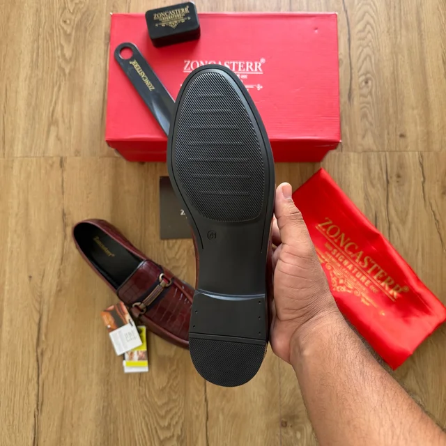 CROCO EMBOSSED LOAFER MAROON (CELM01) - UK 6