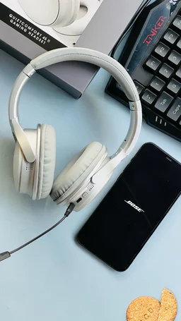 PRESENTING YOU ALL NEW BOSE QC45ll GAMING HEADPHONES* - Gold