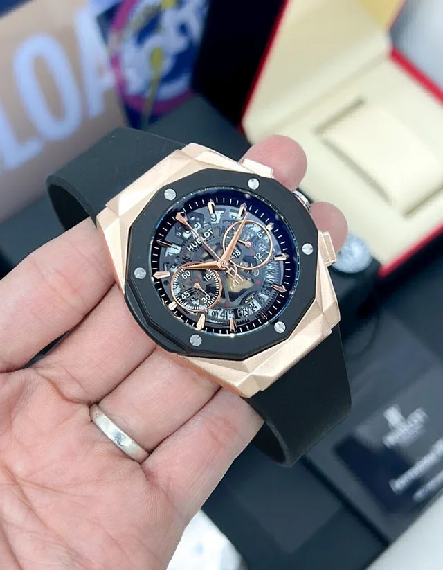 Hublot Big Bang Diamond Cut in New Colour_*
