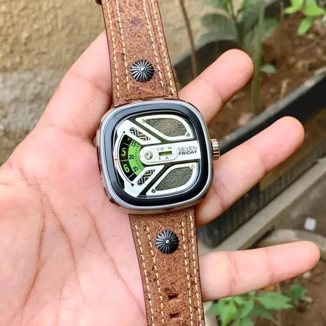 SEVEN FRIDAY