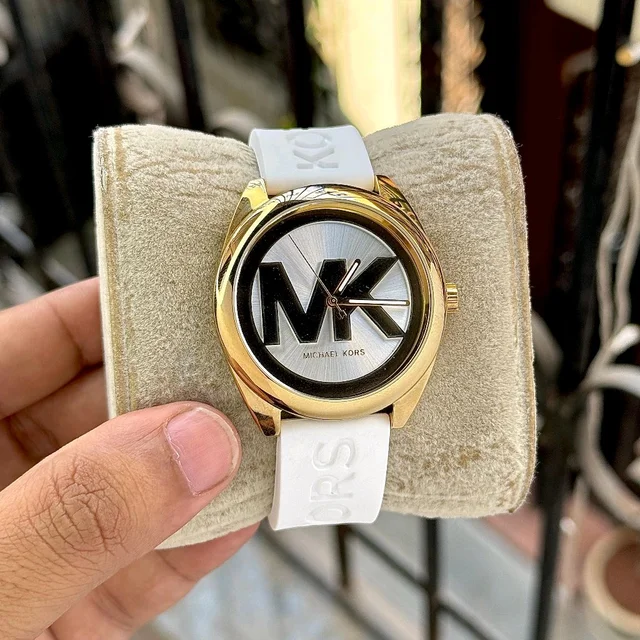 MICHAEL KORS JANELLE β FIERCE. BOLD. ICONIC - White