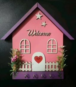 Hut Keyholder -11 - 10/8"