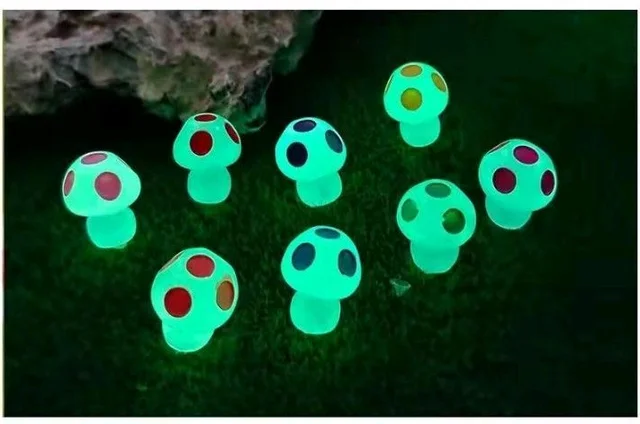 Glow In Dark Miniature Mushroom -9 Pc - 1.6 Cm Ht, 9 Pcs