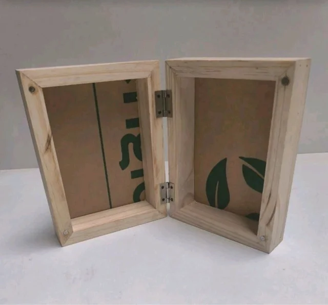 Pinewood Book Frame / Pinewood Floating Frame - 8/6/1.5" each side