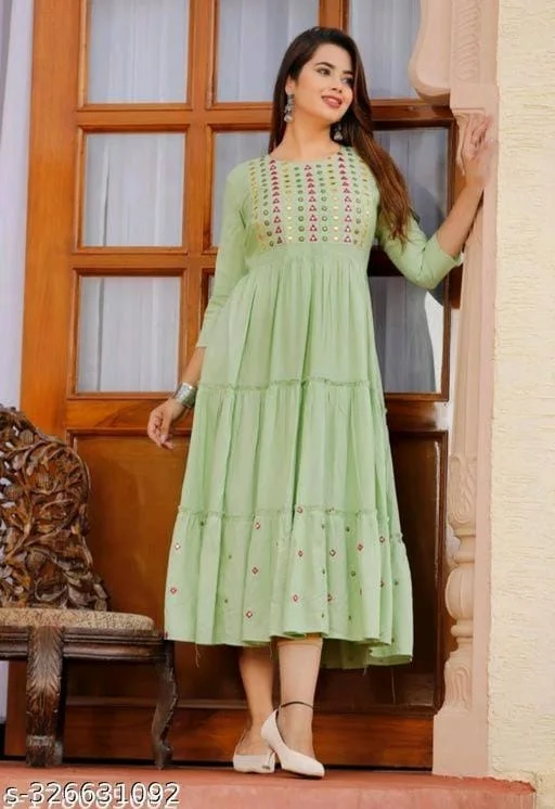 Gown - L, FREE DELIVERY