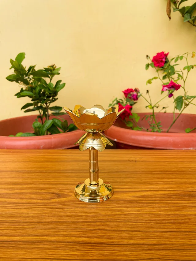 VIKRAM METAL Brass Kamal deepak - 4.5 INCH, GOLDEN