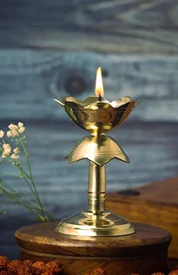 VIKRAM METAL Brass Kamal deepak - 4.5 INCH, GOLDEN