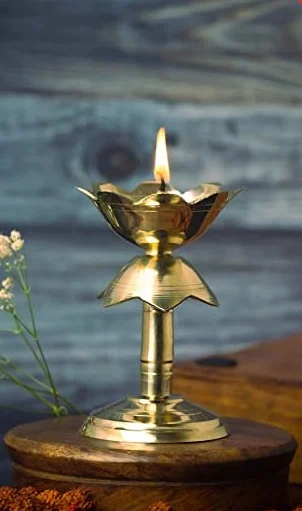 VIKRAM METAL Brass Kamal deepak - 6.5 INCH, GOLDEN