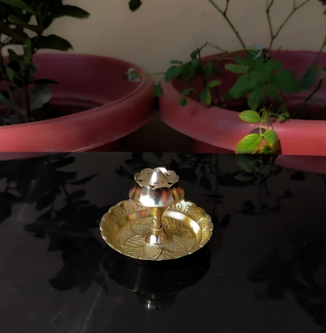 VIKRAM METAL Brass Agarbatti Stand - 3 NO., GOLDEN