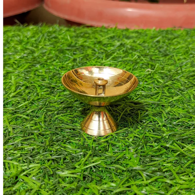 VIKRAM METAL Brass mini Pooja Thali Set - 8 INCH, GOLDEN