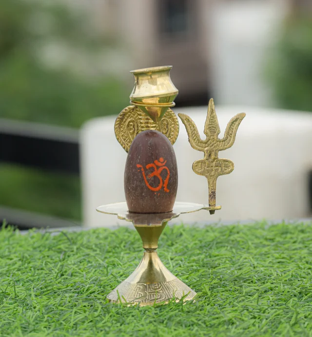 VIKRAM METAL Narmedeshwar Shivling with Brass Stand - 3 INCH