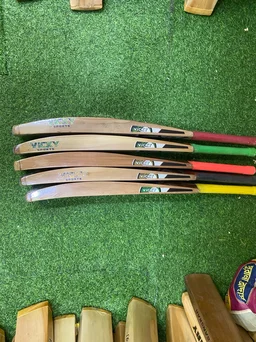 VICKY PLAYER EDITION - 36, Brown