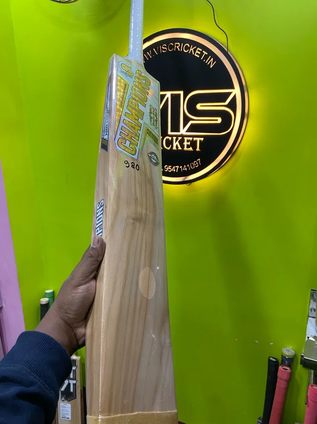 Champions White-Gold Edition - 35