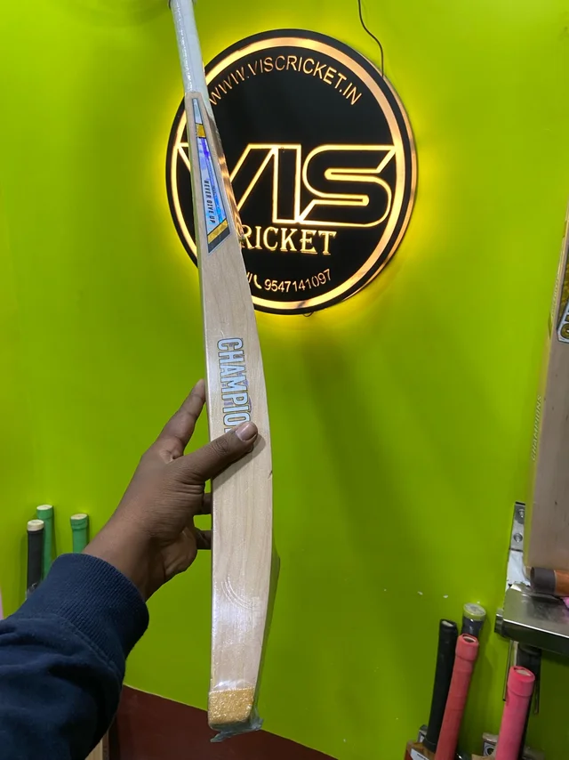 Champions White-Gold Edition - 35