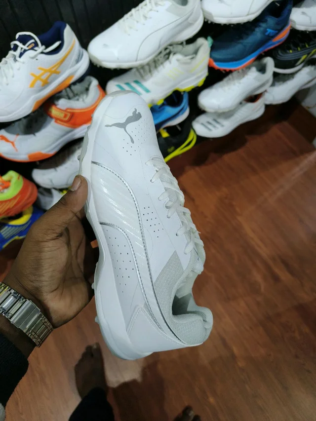 PUMA Rubber Spike Cricket Shoes - Mercury, 8