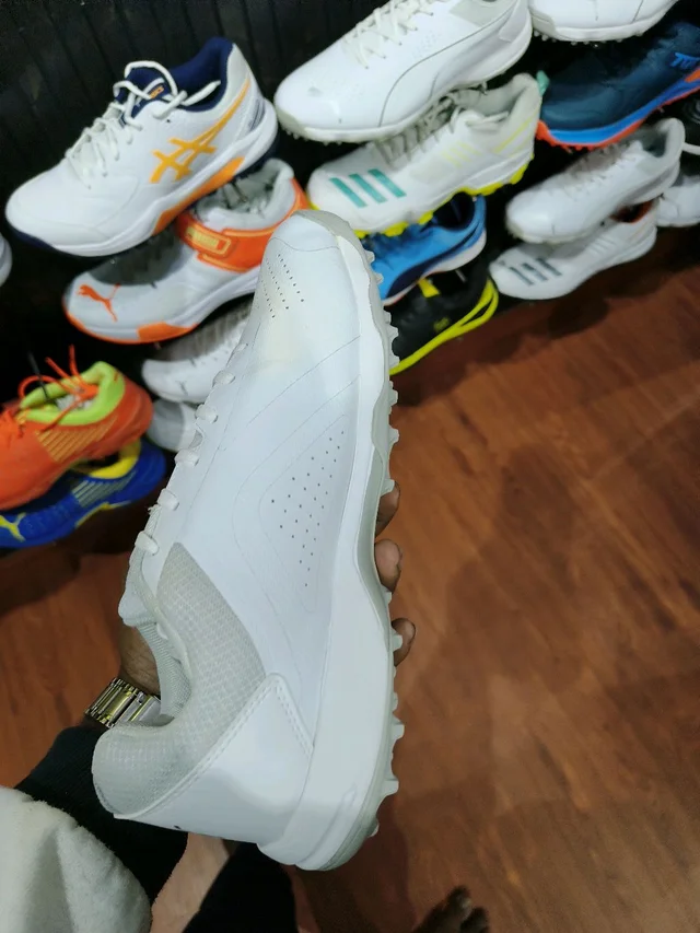 PUMA Rubber Spike Cricket Shoes - Mercury, 8