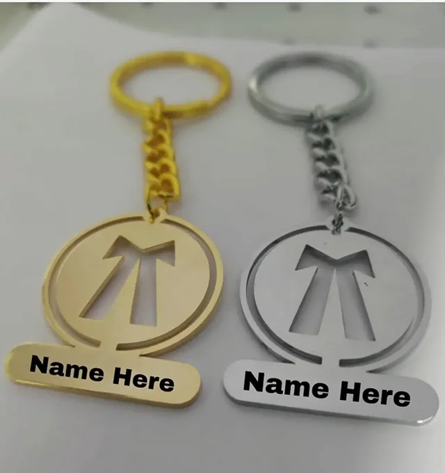 YAM ARTS PERSONALIZED / Customized Laser Engraving Any Name Advocate keychain / Lawyer Keychain / Keychain With Ur name Or Love One Name With 24k Gold Plating and Silver Platedlazer Engraved Finish - Delivery Upto 7 To 8 Days