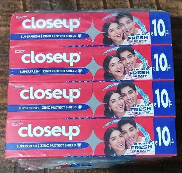 Closeup Toothpaste (10/-)