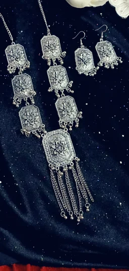 Stunning floral Patterned Long Silver OxidizedNecklace - Alto, Standard, Get Free Luxury Scrunchie Gift!