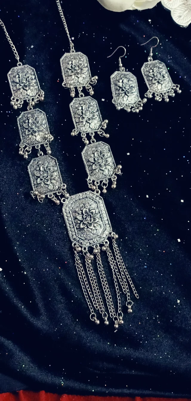 Stunning floral Patterned Long Silver OxidizedNecklace - Alto, Standard, Get Free Luxury Scrunchie Gift!