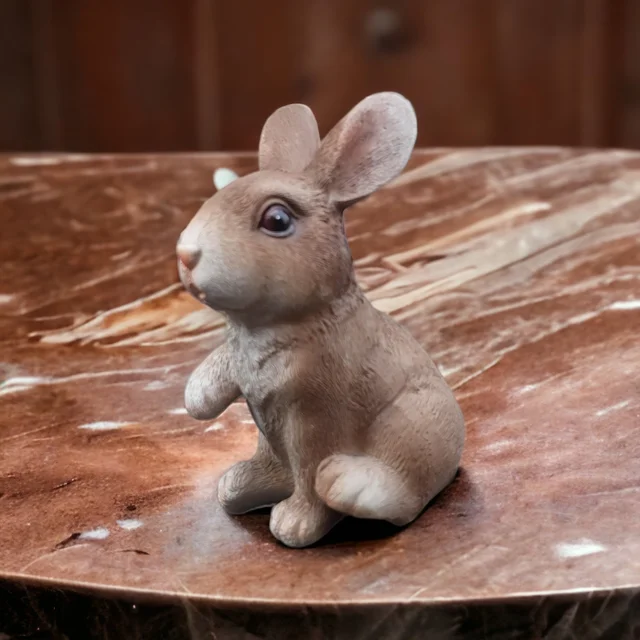 Mini Home Decor rabbit staue