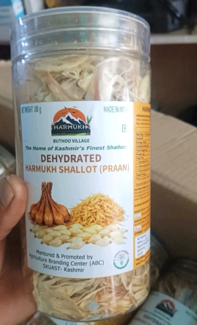 HARMUKH
BUTHOO VILLAGE
The Home of Kashmir's Finest Shallots
DEHYDRATED
HARMUKH SHALLOT (PRAAN