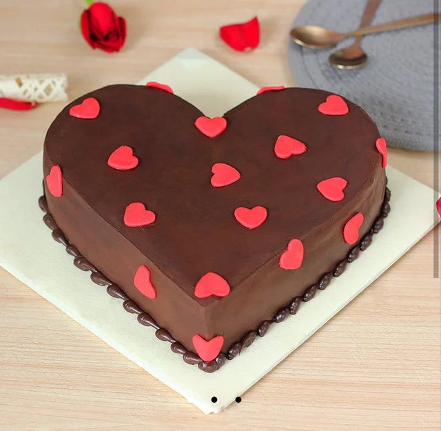 Heartiest Love Cake - 1KG, Eggless