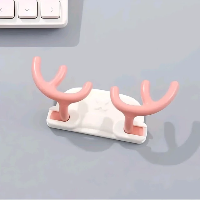 Cute Adhesive Luxury Designed Deer Horn Shaped Keychain Holder Hook and Cute Decor