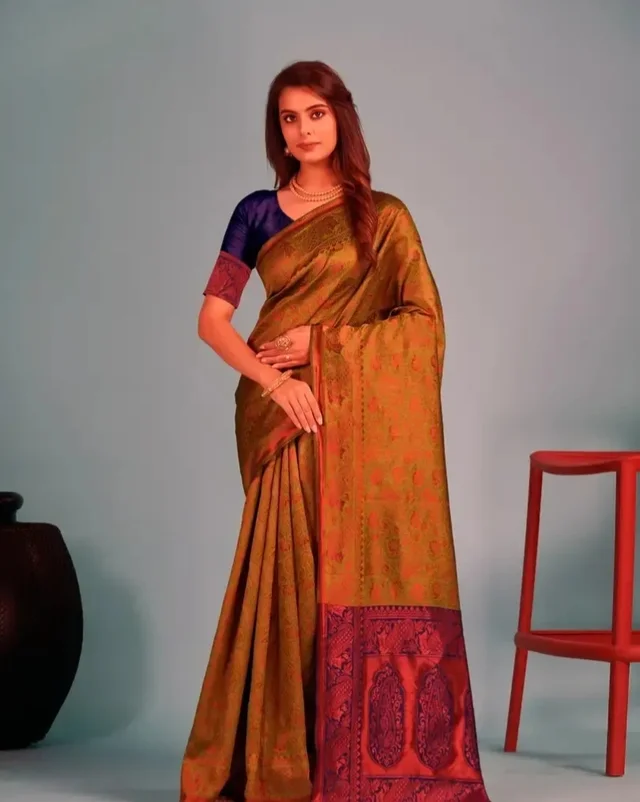Alluring Art Silk Jacquard Saree with Blouse piece