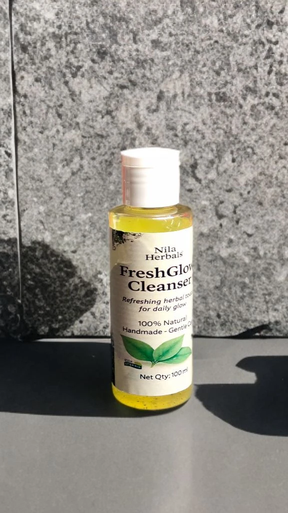 Nila Herbals Freshglow Cleanser 100 ML - 100ml, Pale Canary, Daily Use