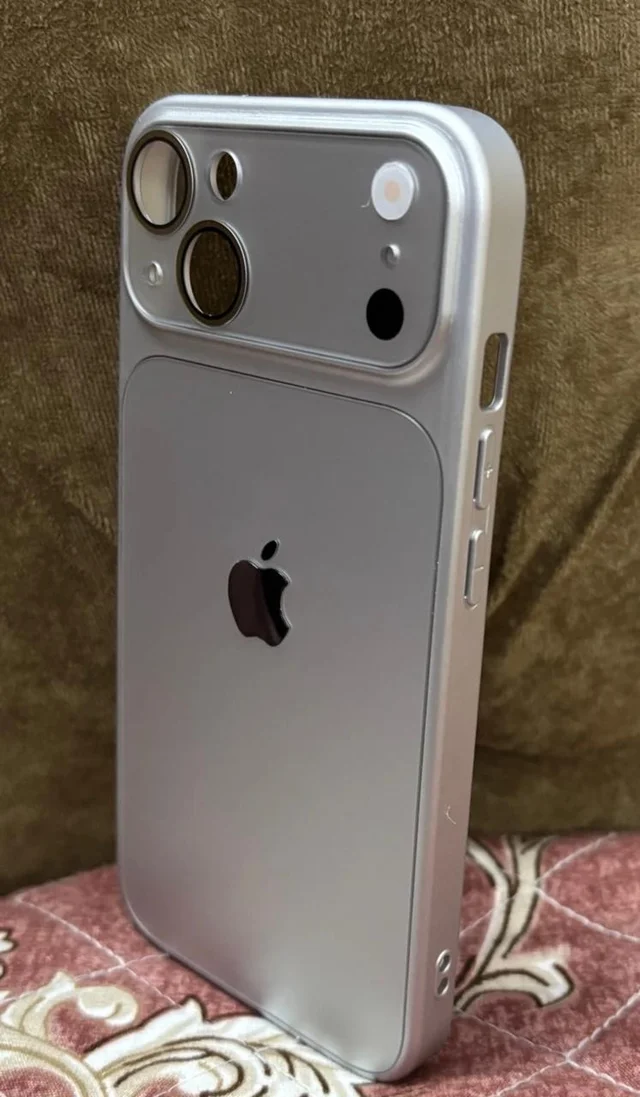 HRK IPHONE 13 ORANGE BACK COVER - SILVER