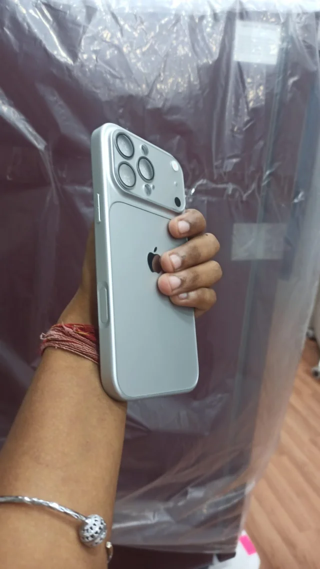 HRK IPhone 15 Pro Max Full Camera Protection Case - Silver