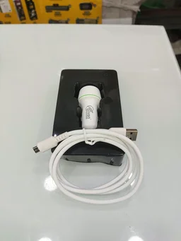TYVON DUAL USB PORTS CAR CHARGER - WHITE