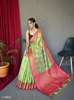 Aashi Silk Saree..1 - Green, Free