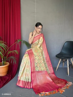 Aashi Silk Saree..1 - Baja White, Free
